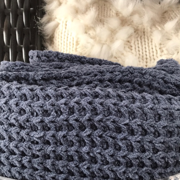 Pre-Order 🆕Chenille Wrap-Me - Picture 5 of 8